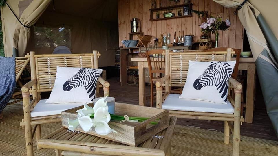 Hotel Glamping Des 2 Marguerites Bazoches-au-Houlme Zewnętrze zdjęcie